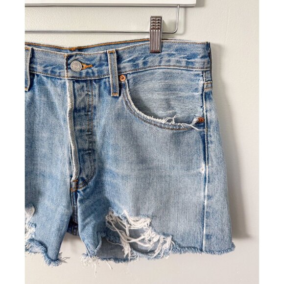 Vintage Levi's 501 Cut Off Denim Shorts - Size 33 - Picture 5 of 11
